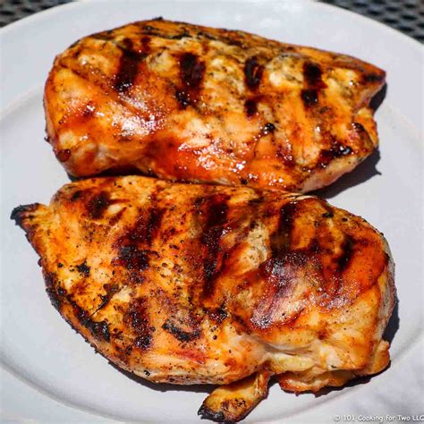 how to barbecue boneless chicken breast on a gas grill
